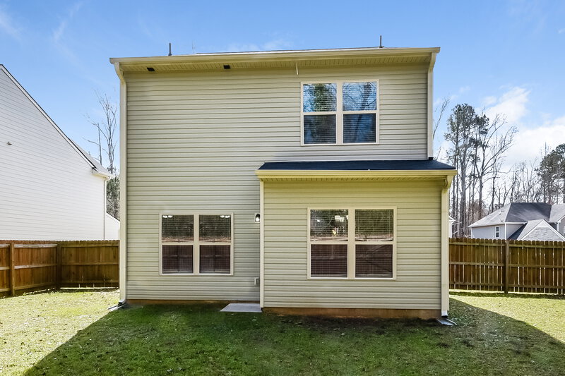 2,035/Mo, 104 Belmont Park Dr Newnan, GA 30263 Rear View