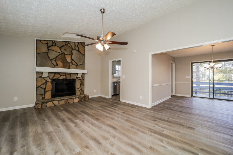 2,170/Mo, 4823 Chapelle Ct Marietta, GA 30066 Living Room View 2