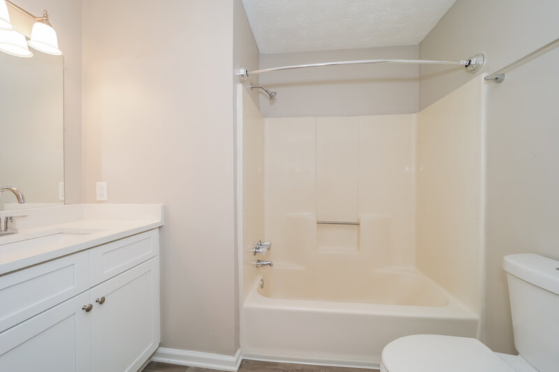 2,170/Mo, 4823 Chapelle Ct Marietta, GA 30066 Main Bathroom View
