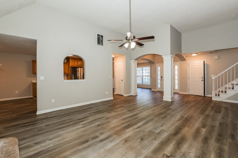 2,275/Mo, 185 Revolutionary Dr Hampton, GA 30228 Living Room View