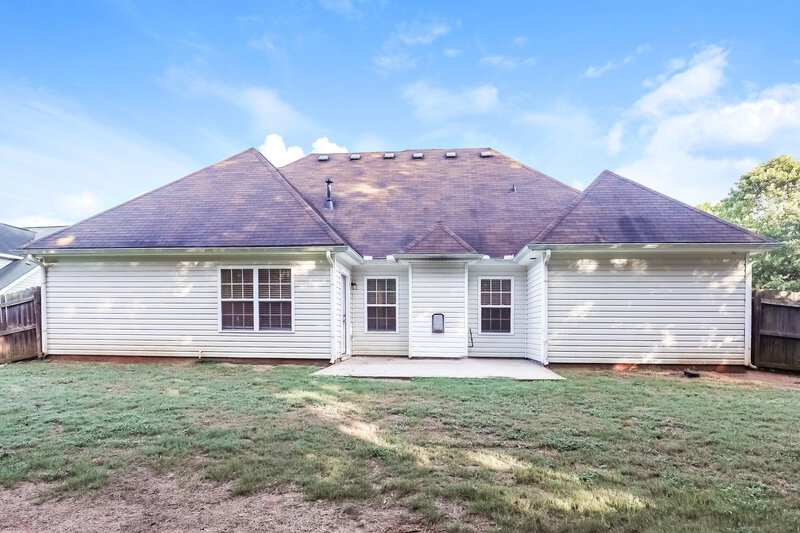 2,275/Mo, 185 Revolutionary Dr Hampton, GA 30228 Rear View