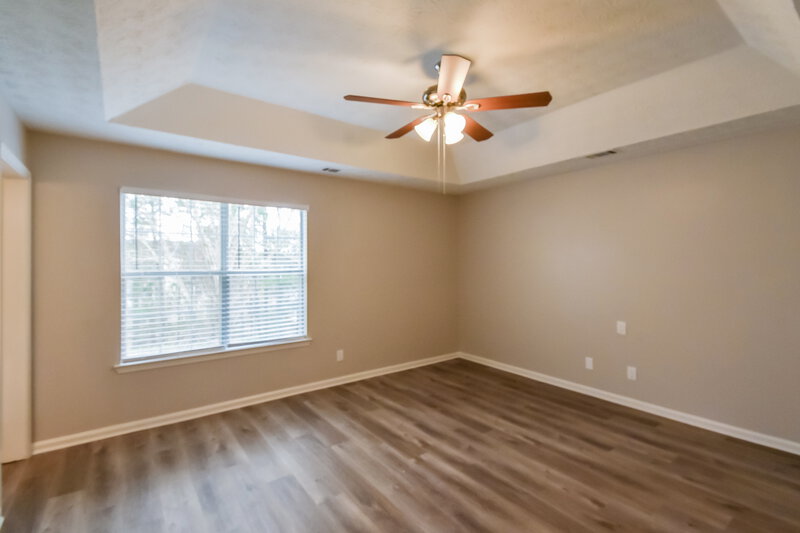 2,000/Mo, 112 Oak Hill Terrace Fayetteville, GA 30215 Main Bedroom View