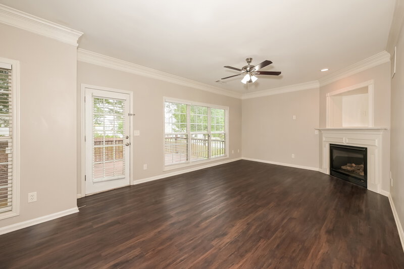 2,265/Mo, 1509 Warwick Way SE Conyers, GA 30013 Family Room View