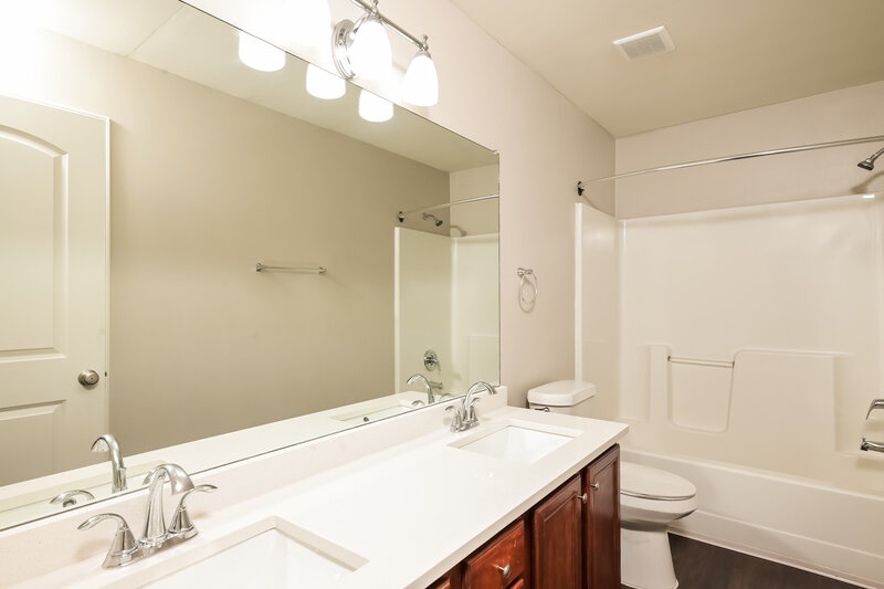 2,265/Mo, 1509 Warwick Way SE Conyers, GA 30013 Bathroom View