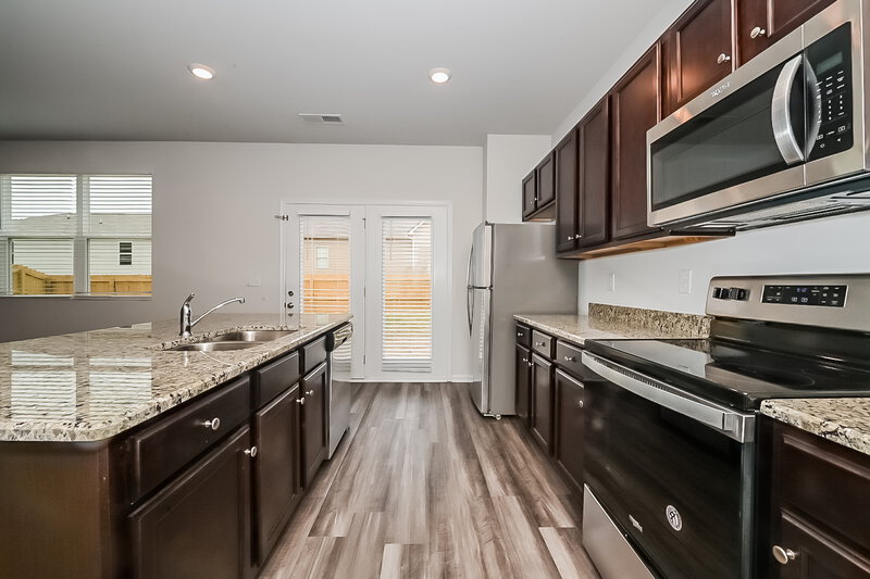 2,395/Mo, 457 Culloden Moor Dr McDonough, GA 30253 Kitchen View