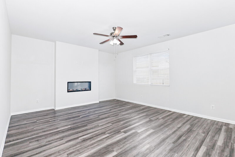 2,460/Mo, 457 Culloden Moor Dr McDonough, GA 30253 Bonus Room View