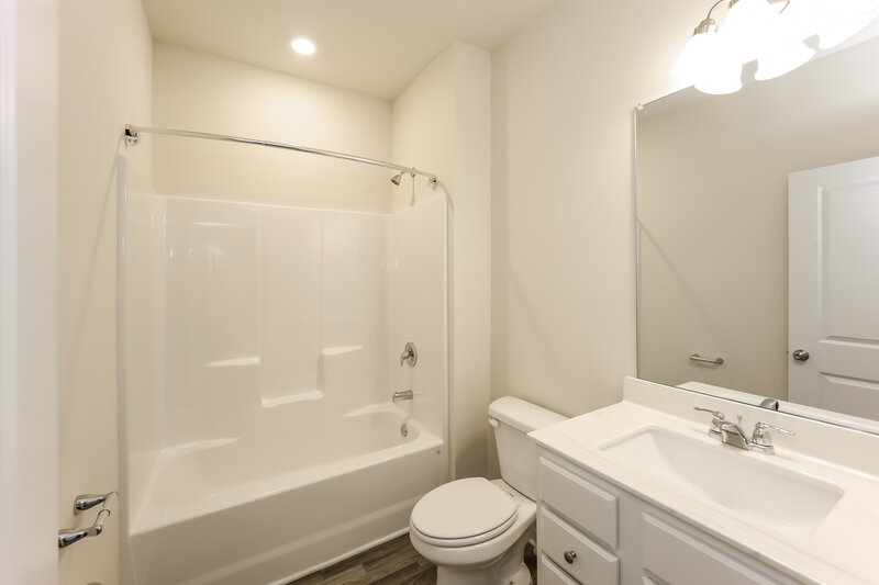 3,470/Mo, 449 Culloden Moor Dr McDonough, GA 30253 Bathroom View