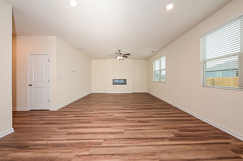 3,520/Mo, 441 Culloden Moor Dr McDonough, GA 30253 Living Room View 2
