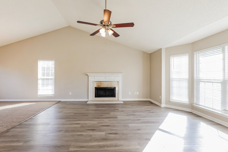 1,985/Mo, 503 Bentley Way McDonough, GA 30253 Living Room View