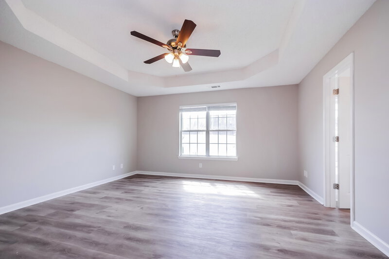 1,900/Mo, 192 River View Ct Hampton, GA 30228 Main Bedroom View 3