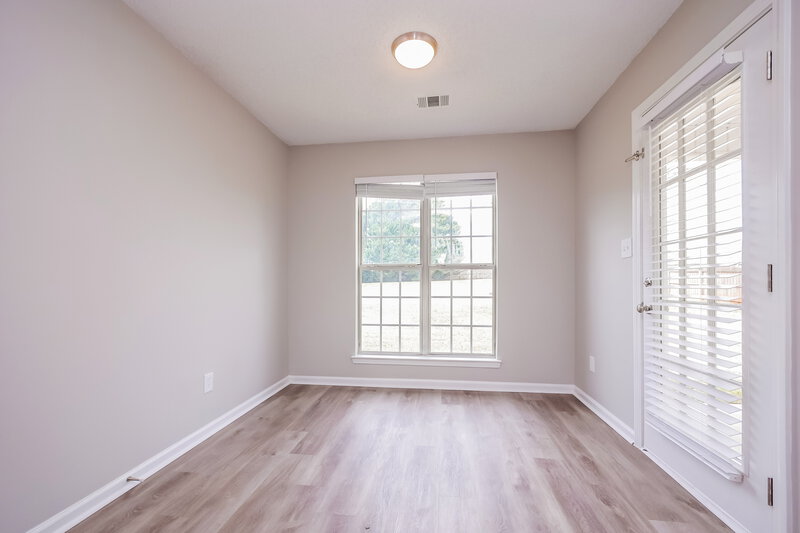 1,900/Mo, 192 River View Ct Hampton, GA 30228 Bedroom View 2