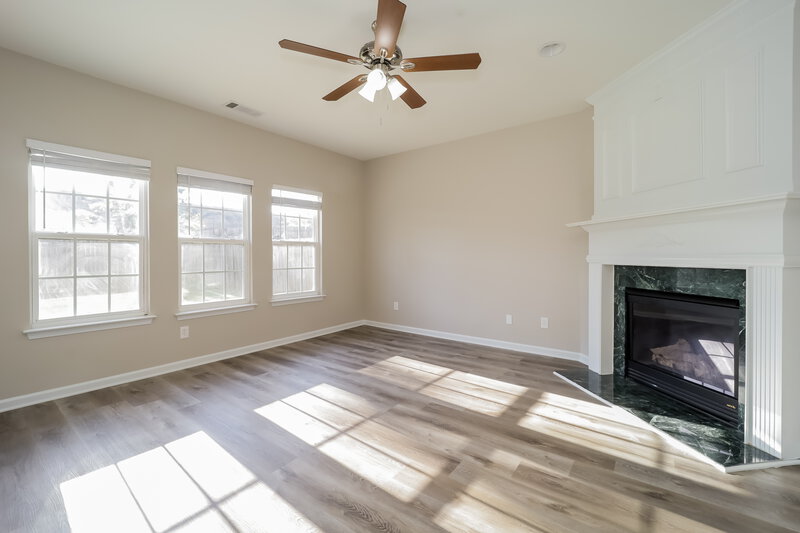 3,190/Mo, 7759 Parkside Dr Lithia Springs, GA 30122 Living Room View