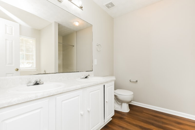1,775/Mo, 1716 Graystone Dr Hampton, GA 30228 Main Bathroom View