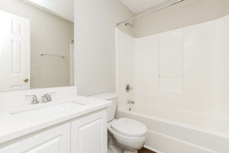 1,775/Mo, 1716 Graystone Dr Hampton, GA 30228 Bathroom View