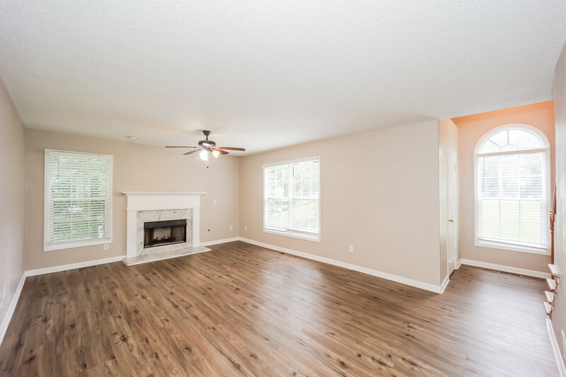 2,980/Mo, 149 Mill Pointe Ct Dallas, GA 30157 Living Room View