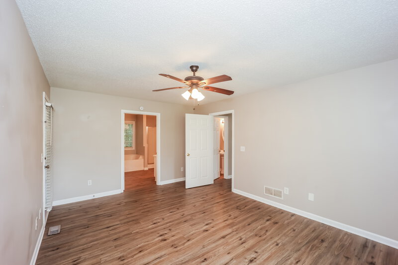 2,980/Mo, 149 Mill Pointe Ct Dallas, GA 30157 Main Bedroom View 2