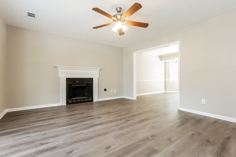 1,895/Mo, 1230 Howard Way Lawrenceville, GA 30043 Living Room View 2