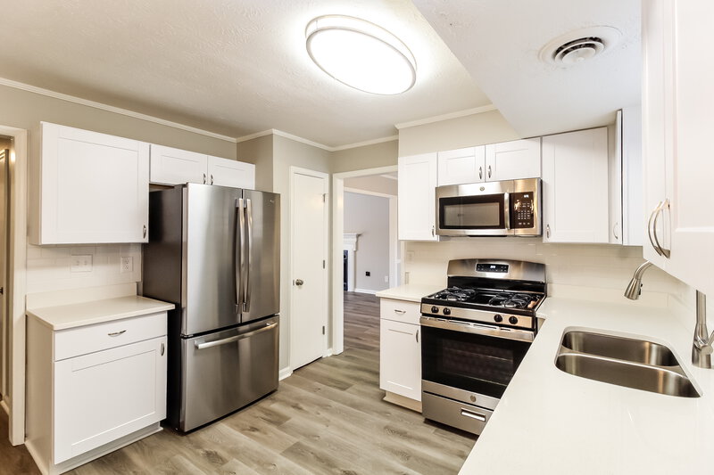 2,920/Mo, 1230 Howard Way Lawrenceville, GA 30043 Kitchen View