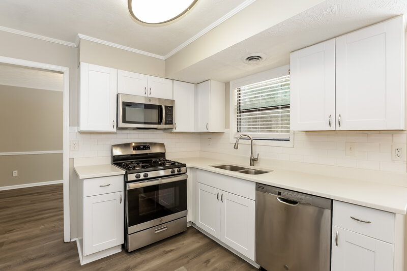 1,895/Mo, 1230 Howard Way Lawrenceville, GA 30043 Kitchen View