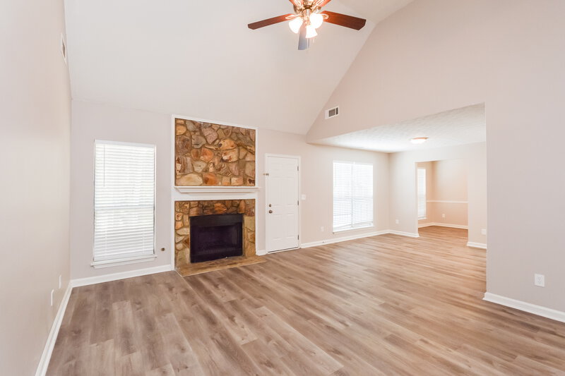 1,860/Mo, 80 Harvard Dr Covington, GA 30016 Living Room View