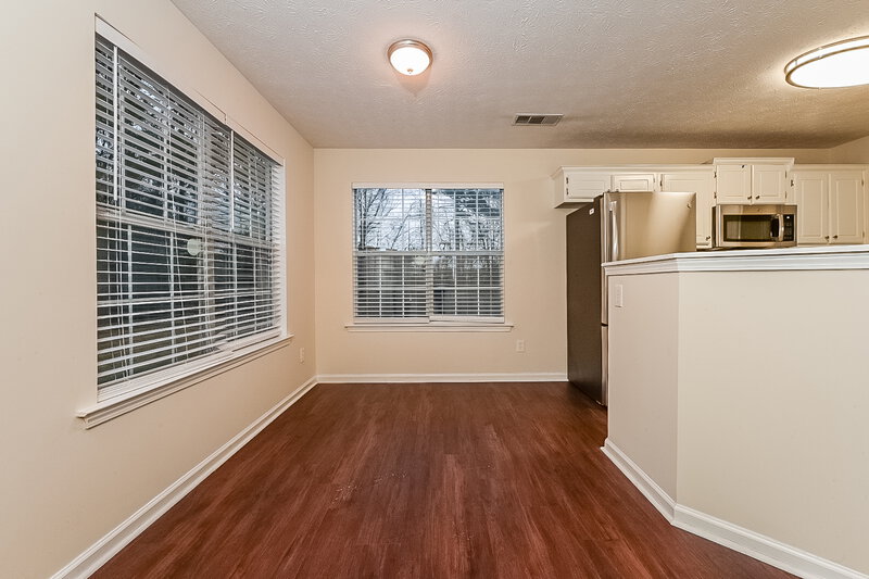 2,215/Mo, 406 Summer Hill Cir Stockbridge, GA 30281 Living Room View 2