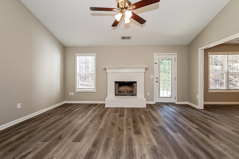 1,665/Mo, 105 Vintage Dr Covington, GA 30014 Living Room View