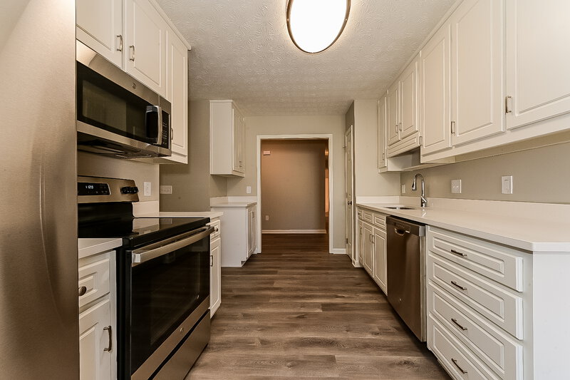 1,665/Mo, 105 Vintage Dr Covington, GA 30014 Kitchen View 2