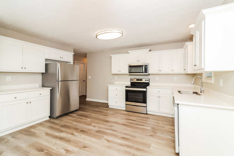 1,965/Mo, 75 Shadowbrooke Cir SW Loganville, GA 30052 Kitchen View