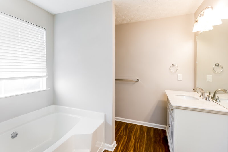 2,155/Mo, 3703 Crescent Hill Ln Acworth, GA 30101 Main Bathroom View
