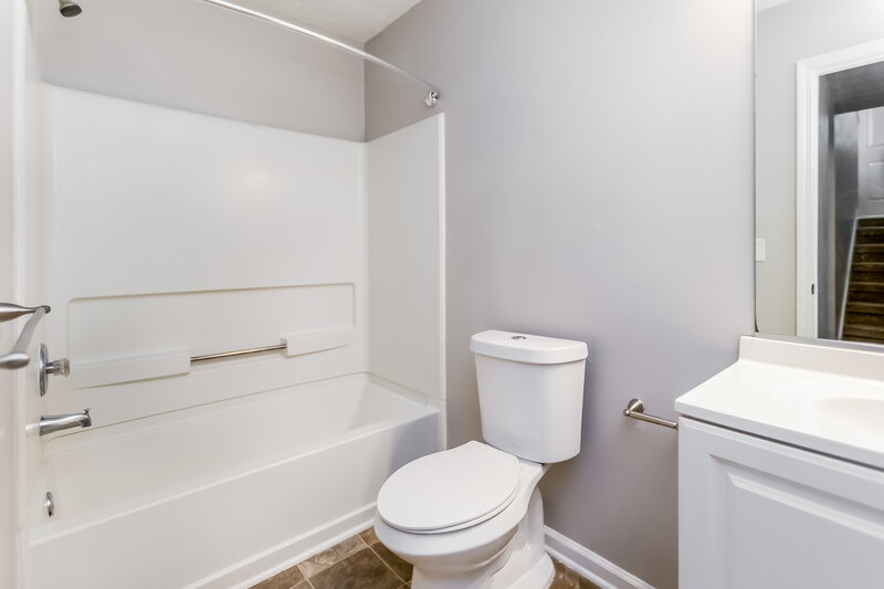 2,155/Mo, 3703 Crescent Hill Ln Acworth, GA 30101 Bathroom View 3