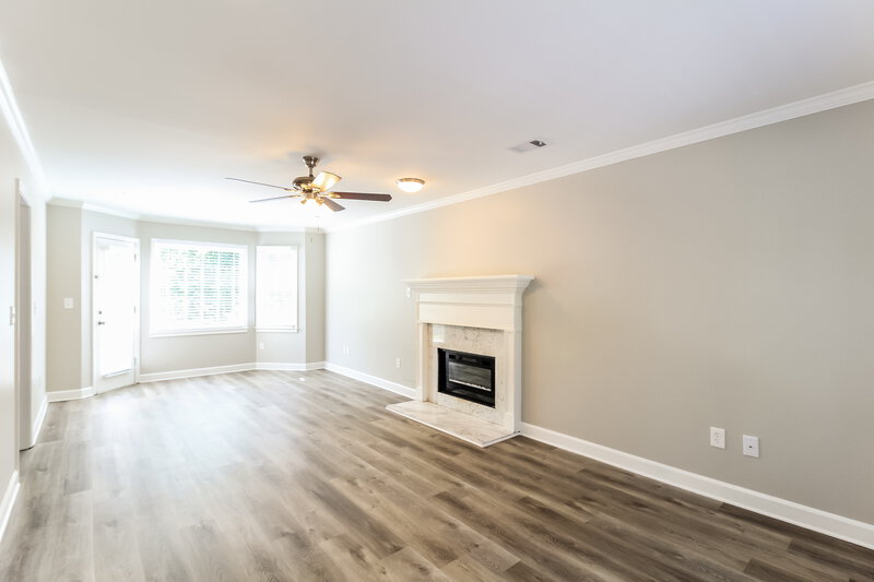 2,345/Mo, 590 River Overlook Dr Lawrenceville, GA 30043 Living Room View 2