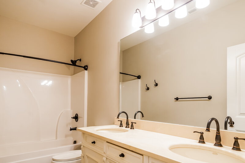 2,430/Mo, 376 Ivy Chase Loop Dallas, GA 30157 Bathroom View