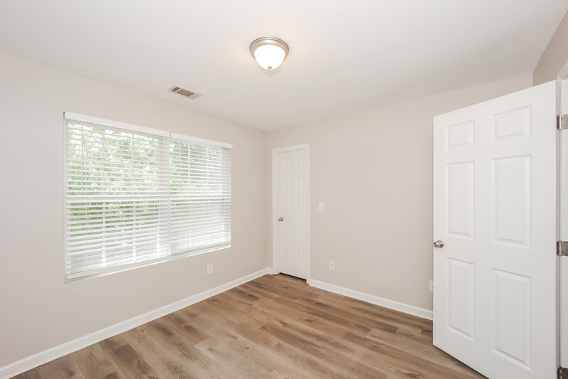 2,340/Mo, 5011 Upper Elm St Atlanta, GA 30349 Bedroom View