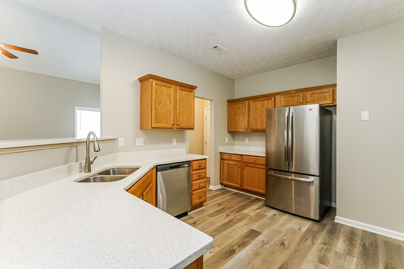 3,230/Mo, 675 Togwatee Pass Hampton, GA 30228 Kitchen View