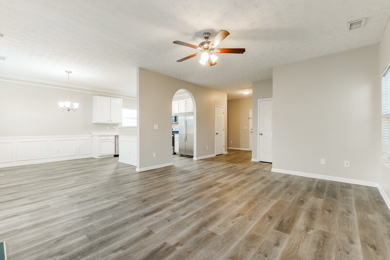 2,040/Mo, 1550 Leonard St Hampton, GA 30228 Living Room View