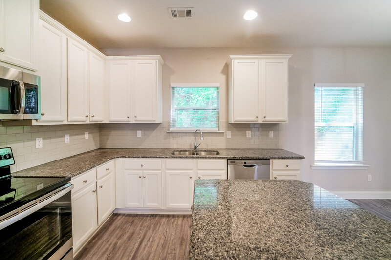 2,245/Mo, 313 Kenmore Ct Villa Rica, GA 30180 Kitchen View 2