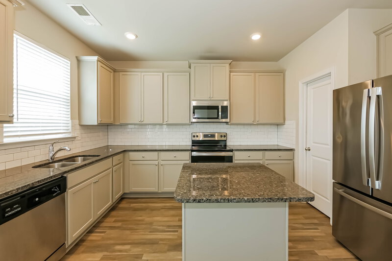1,875/Mo, 7524 Congregation St Fairburn, GA 30291 Kitchen View