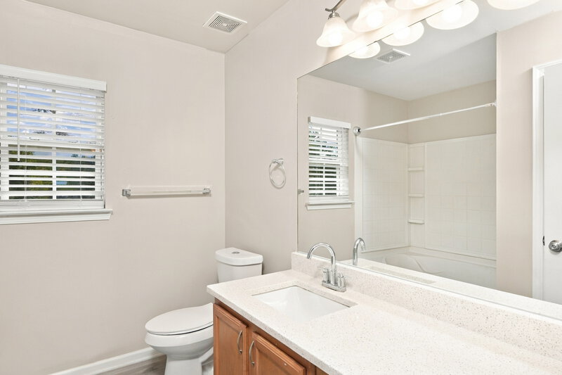 2,370/Mo, 312 Leaflet Ives Trail Lawrenceville, GA 30045 Primary Bathroom View