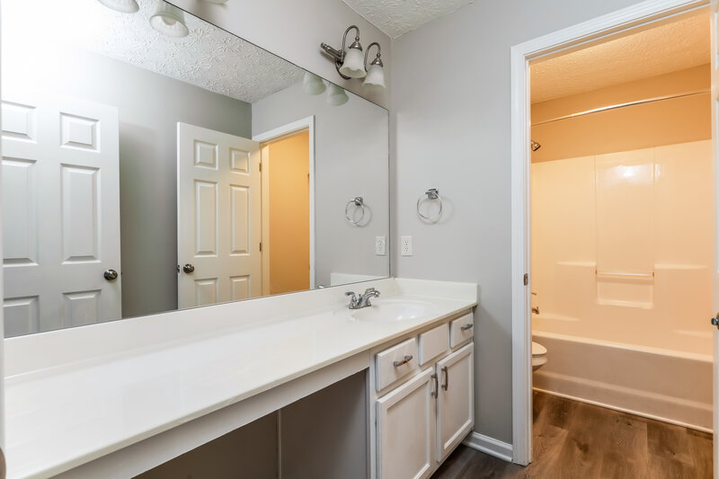 3,910/Mo, 1304 Ivey Pointe Dr Lawrenceville, GA 30045 Bathroom View