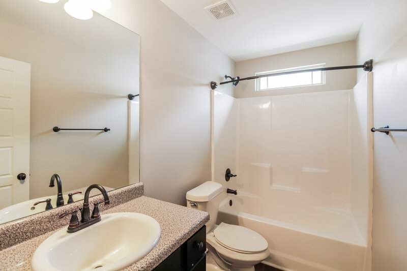 1,850/Mo, 522 Kirkland Dr Locust Grove, GA 30248 Misc View 13