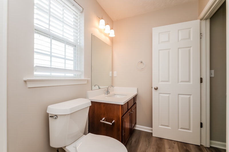 1,860/Mo, 387 Topaz Dr Dallas, GA 30132 Bathroom View