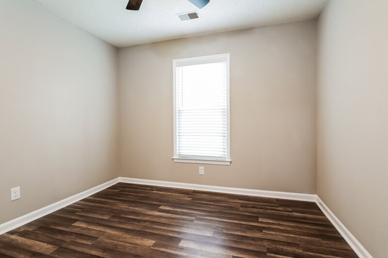 2,040/Mo, 460 Bay Lake Pass Lawrenceville, GA 30046 Bedroom View 3