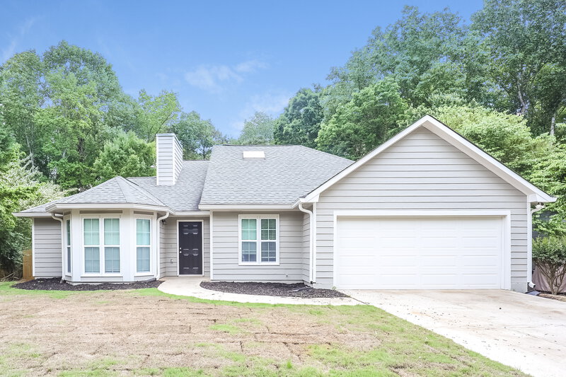 0/Mo, 129 Summer Brooke Peachtree City, GA 30269 External View