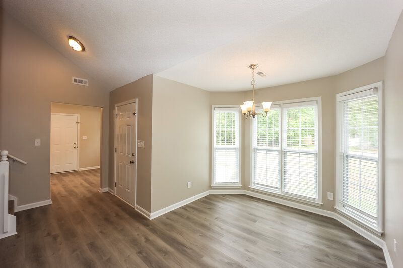 0/Mo, 129 Summer Brooke Peachtree City, GA 30269 Dining Room View