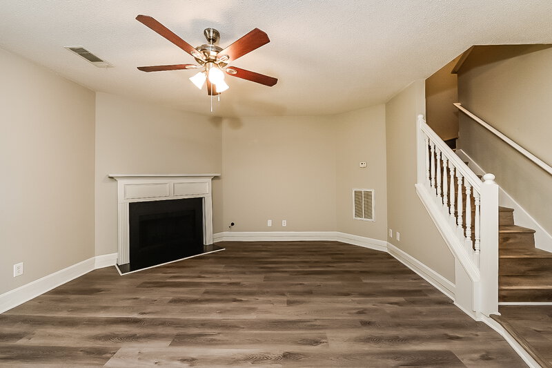 1,635/Mo, 535 Barshay Dr Covington, GA 30016 Living Room View