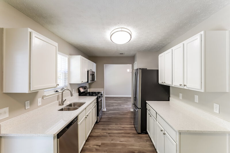 2,480/Mo, 1348 Blazing Star Rd Lawrenceville, GA 30045 Kitchen View
