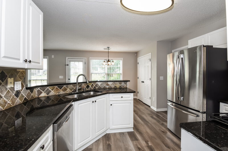 2,515/Mo, 403 Mt Vernon Ct Woodstock, GA 30189 Kitchen View