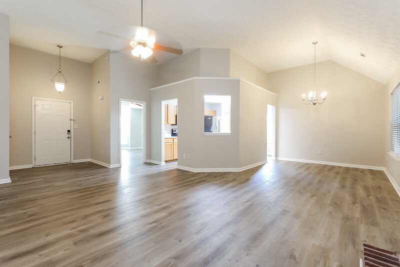 1,915/Mo, 5212 Summer Brooke Ct Union City, GA 30291 Living Room View 3