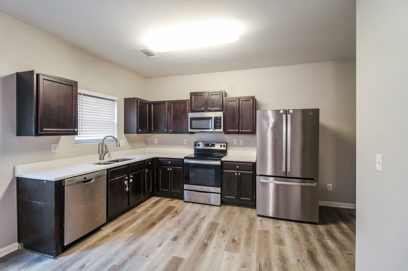 2,450/Mo, 12 Dusty Dr Cartersville, GA 30120 Kitchen View