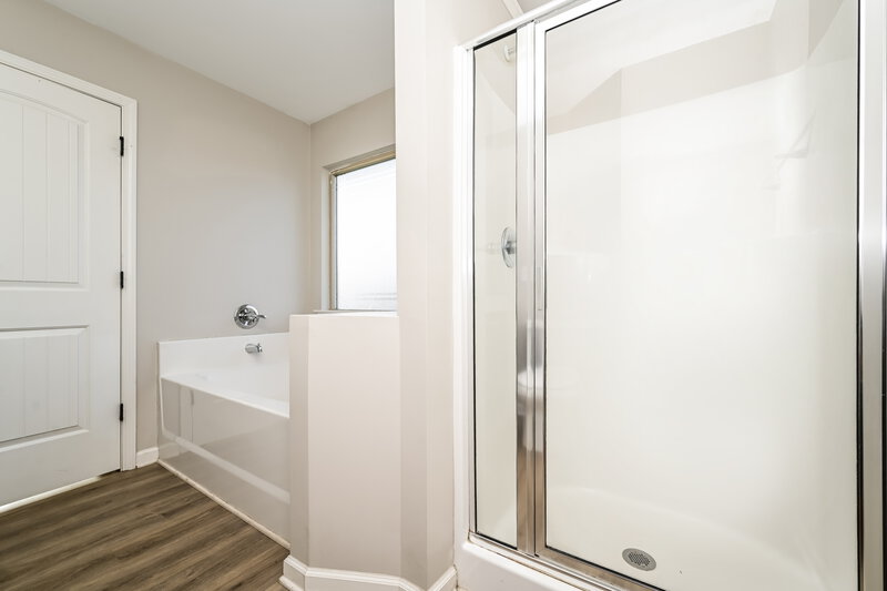 1,935/Mo, 706 Galveston Way McDonough, GA 30253 Main Bathroom View 2